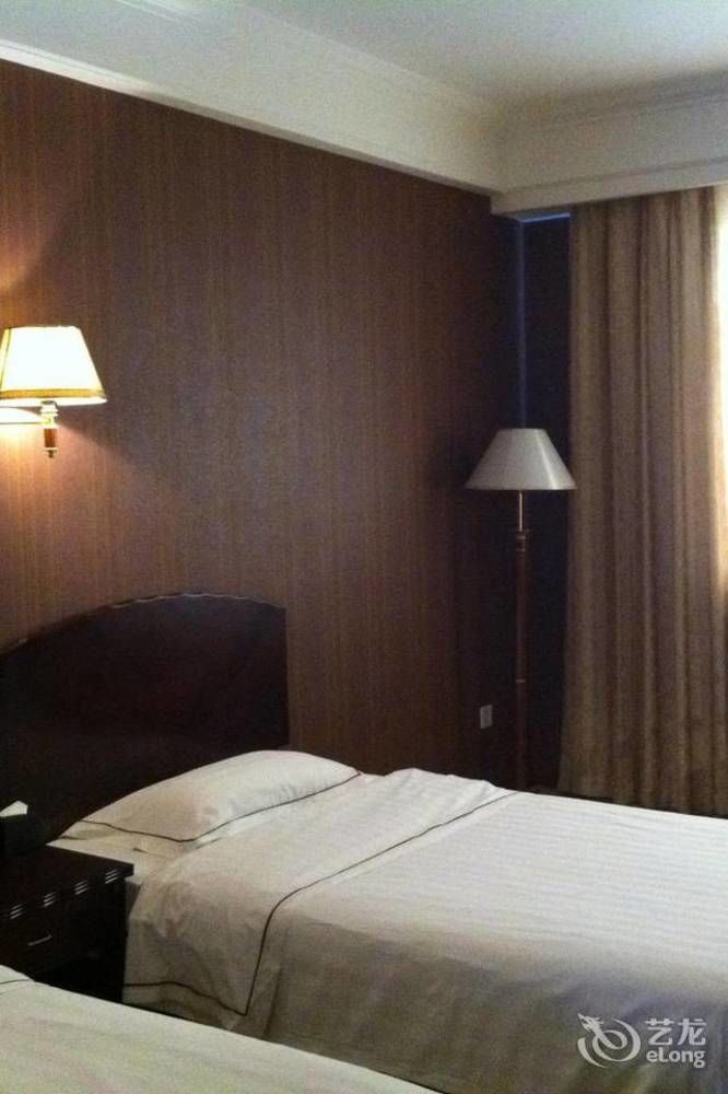 Modern City Inn Chengdu Buitenkant foto